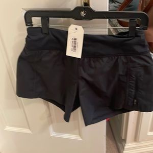 New with tags LuLu Lemon size 4 workout shorts